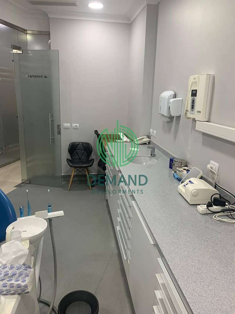 Clinic 56 sqm for sale fully finished with Ac's in kargo mall directly on el shabab street near to ritzy mall - Bild 6