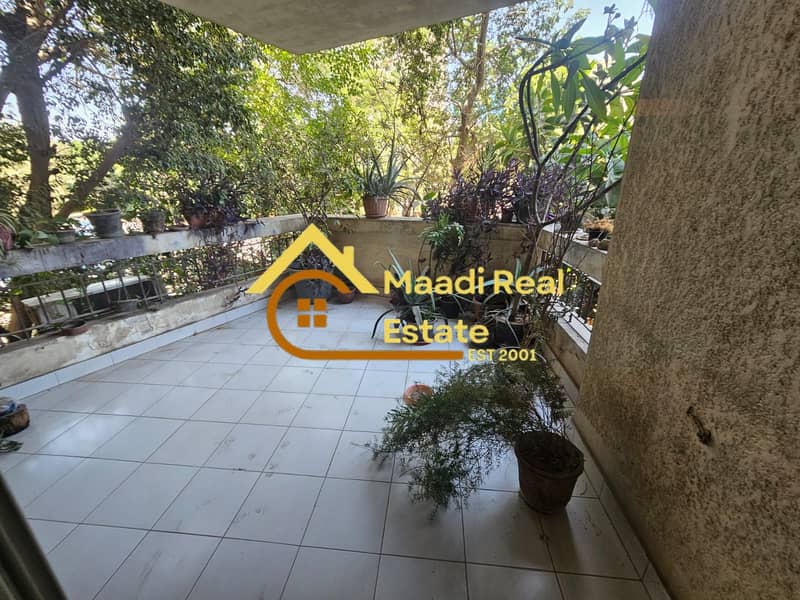 Semi-furnished apartment in a very prime location, 3 rooms - 2 bathrooms, first floor, at a bargain price – pohled 2