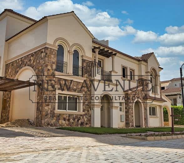 Townhouse in Divina Gardens by ATRIC Shorouq Prime Location on Landscape Ready to Move - Ansicht 2