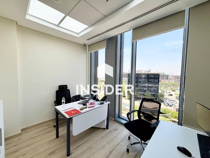 Office for Rent in Cairo Festival City CFC | 96 SQM | Fully Finished Office | Prime Business Location | New Cairo | Ready to Move - Widok 3