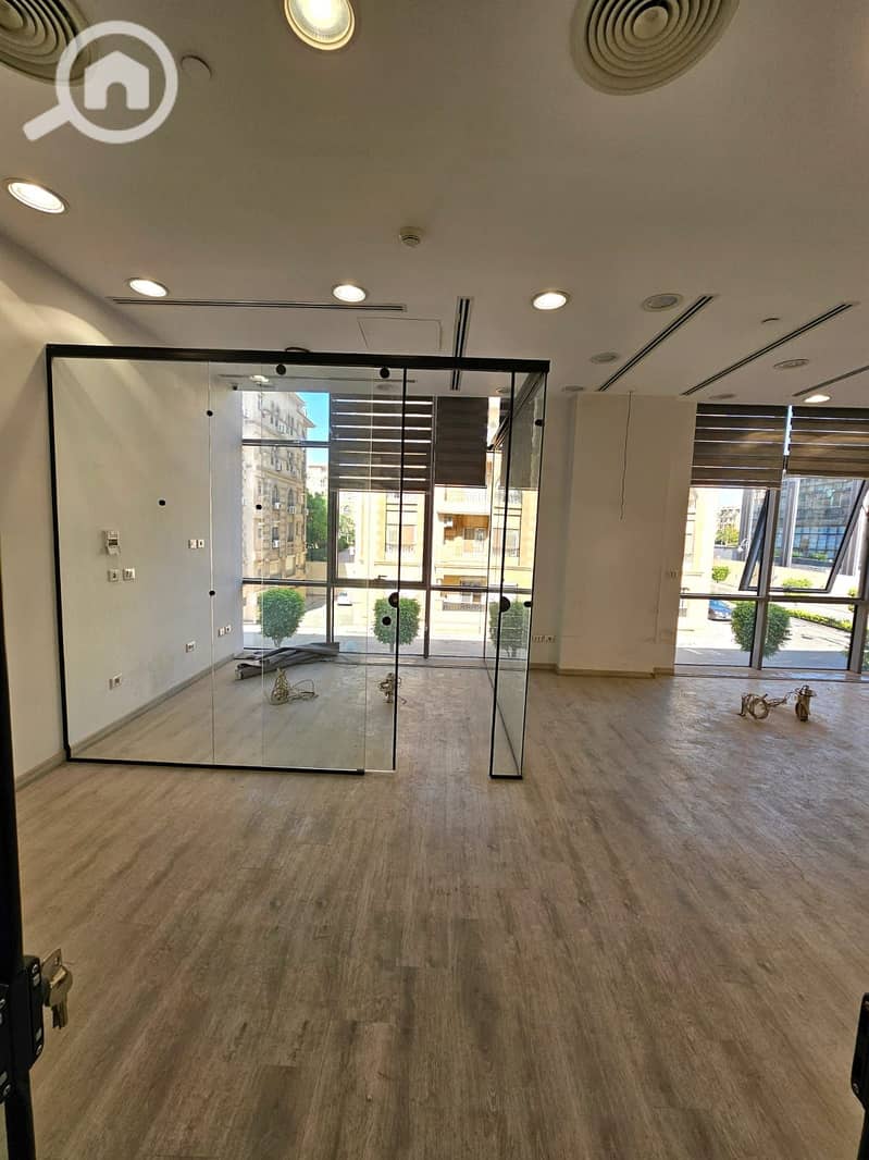 Office 115 sqm for rent in Leven Square Mall, Fifth Settlement - Aanzicht 3