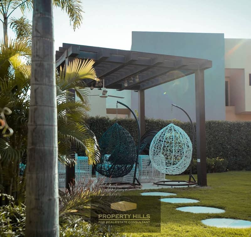 Twin house for sale, immediate delivery, 550 meters, next to Palm Hills and New Giza and Princess, in the most distinguished location in the eastern expansions. - Mehr
