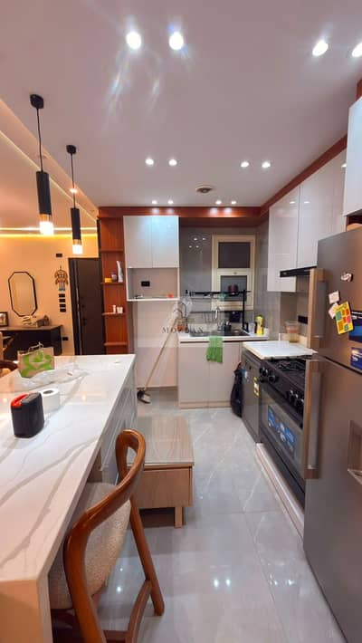 3 Bedroom Flat for Sale in Zahraa Al Maadi, Cairo - WhatsApp Image 2026-07-06 at 12.31. 45 PM. jpeg 3 Bedroom Flat for Sale in Zahraa Al Maadi, Cairo - WhatsApp Image 2026-07-06 at 12.31. 45 PM. jpeg