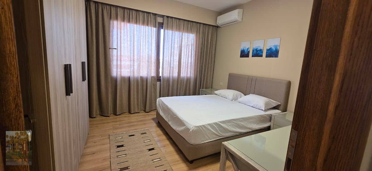 10 053e57a8-6143-4787-9dd5-c62f97350658. jpg