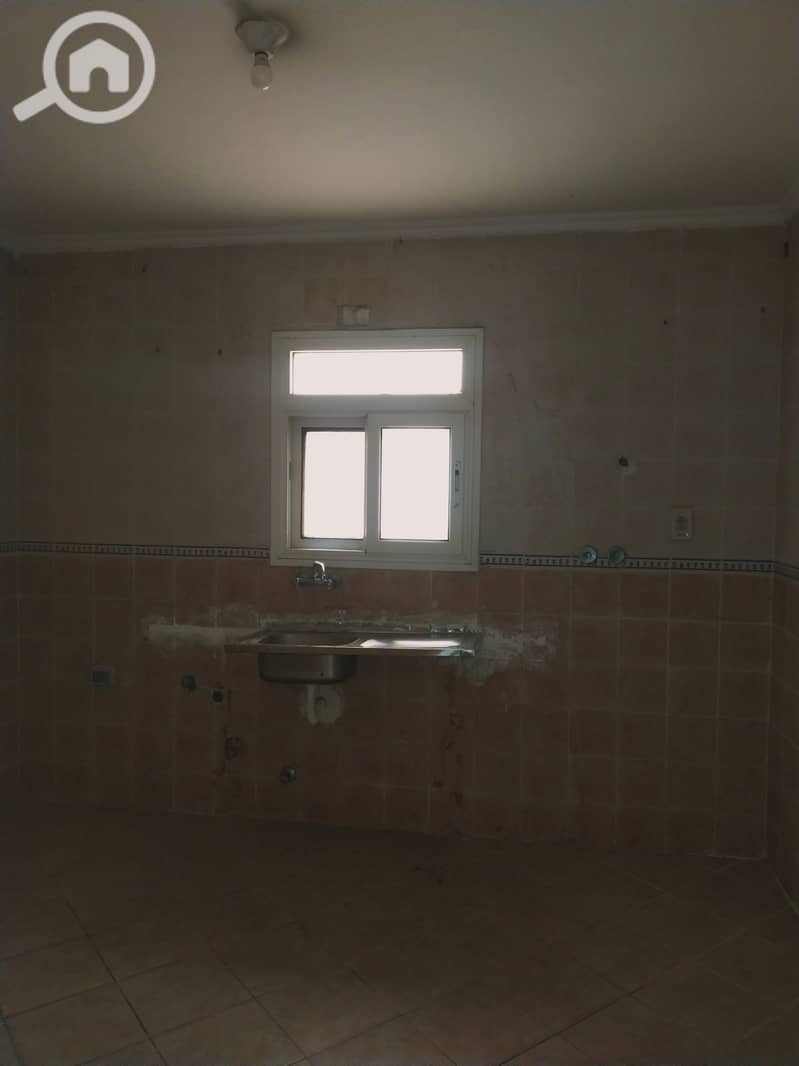 3 1000690522. jpg