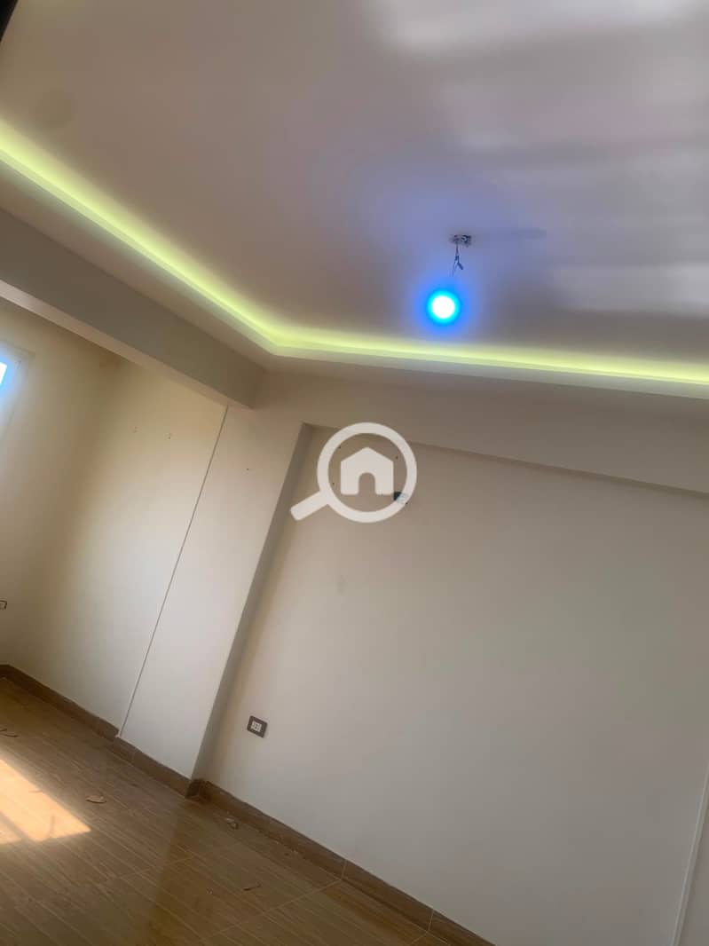 Room for rent with kitchen and heater in Al-Banasij 9, First Assembly, a very special location with a garden view. – pohled 4
