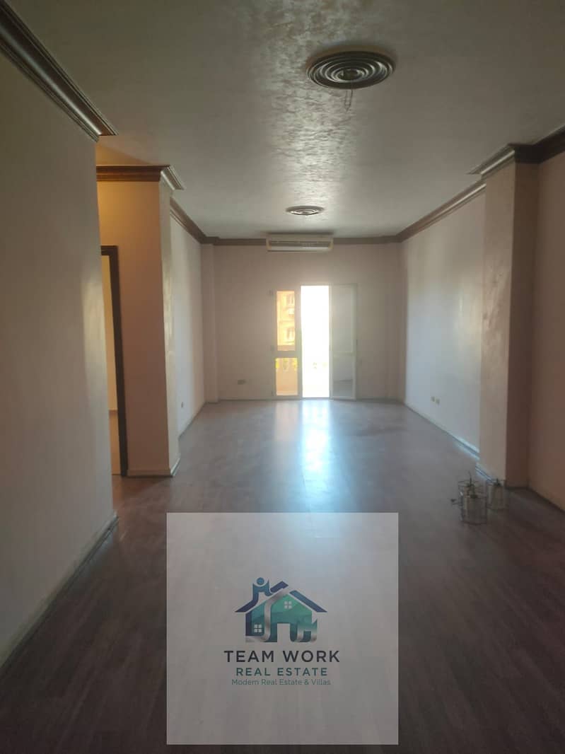 A golden opportunity to buy in the most prestigious areas of Sheikh Zayed, in the Seventh District! - Ansicht 4