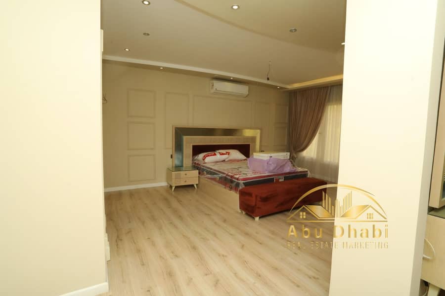 7 962af0d9-51ea-4ae7-92ff-5cbd9cd09b6b. jpg
