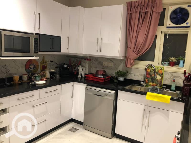 A distinctive apartment for sale in Filtat Al-Qarnfal - Widok 6