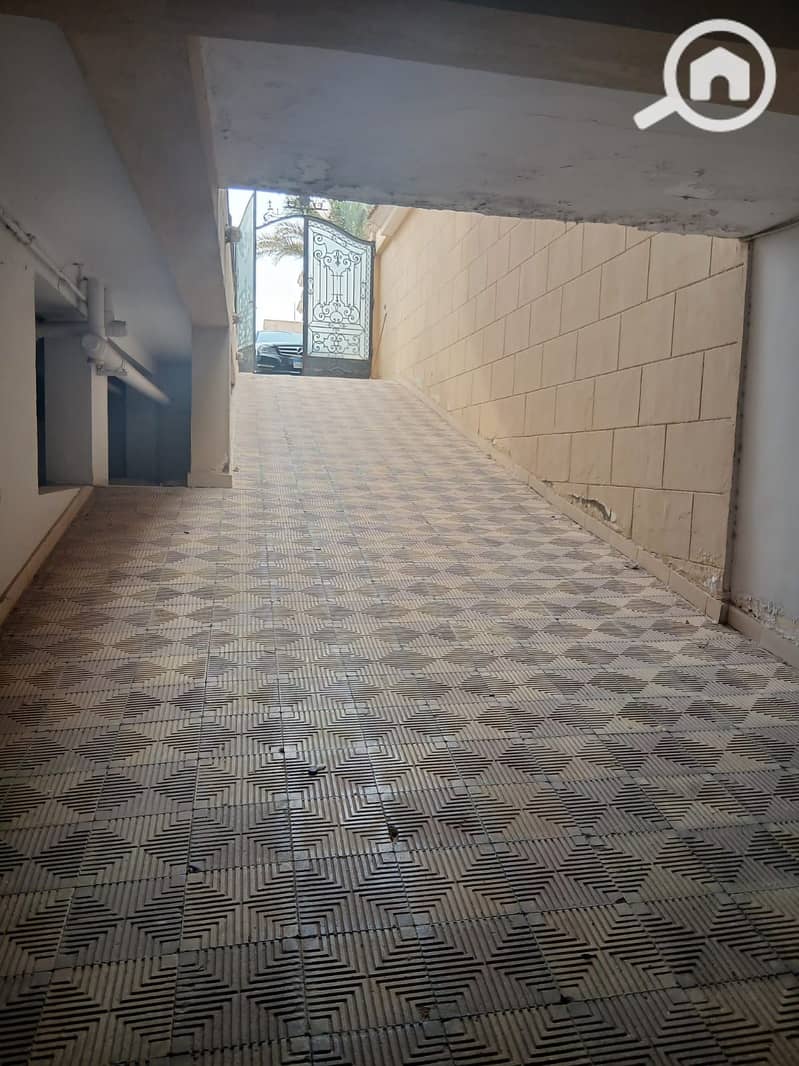 9 1000346793. jpg