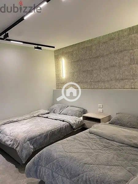 6 1de03ac5-0bcb-4809-8da3-bd65f6cb5772. jpg