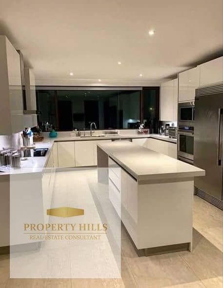 Houses and villas with a 50% discount. Own a villa directly opposite Madinaty. Immediate handover. - Vista 5