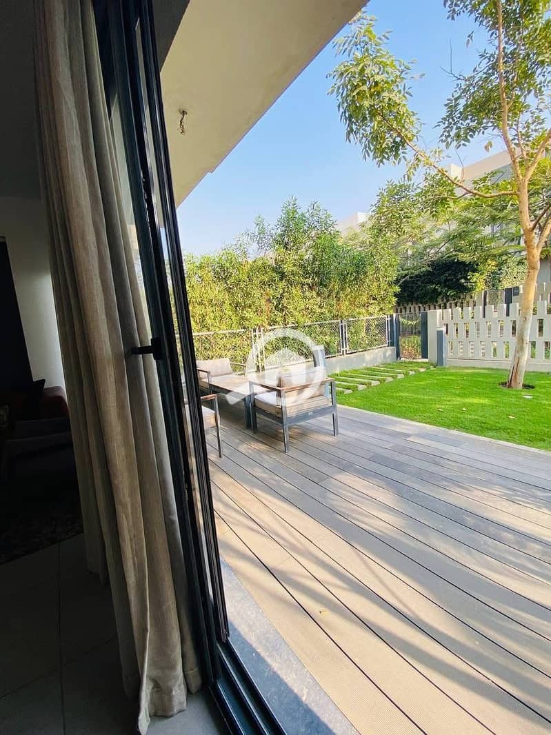 Villa for Sale in "Al Burouj" Compound, Premium Location Share-to-Share with the International Medical Center. - Bild 5