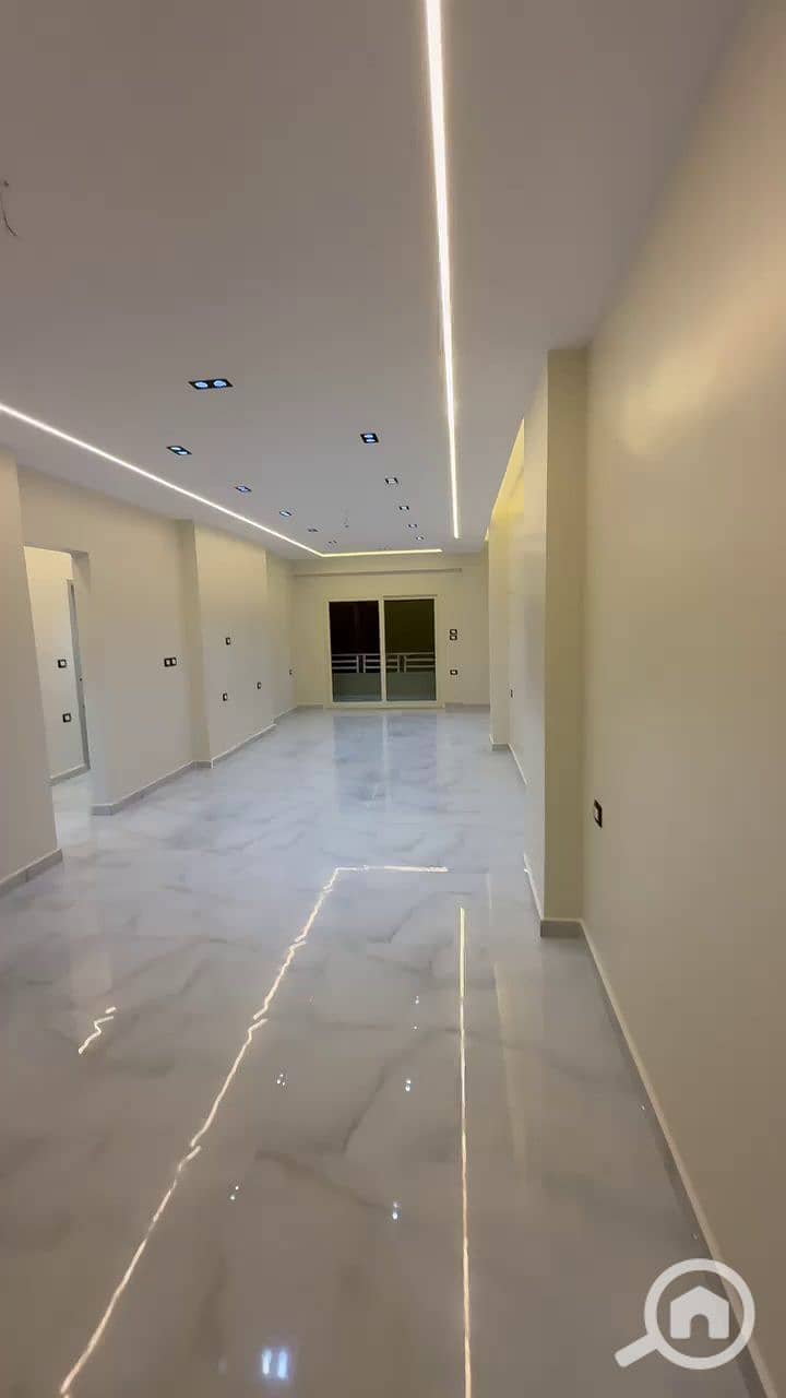 Apartment for Rent in Katameya Gardens | 3 Bedrooms | Super Lux | Near South 90 Street & AUC - Widok 3