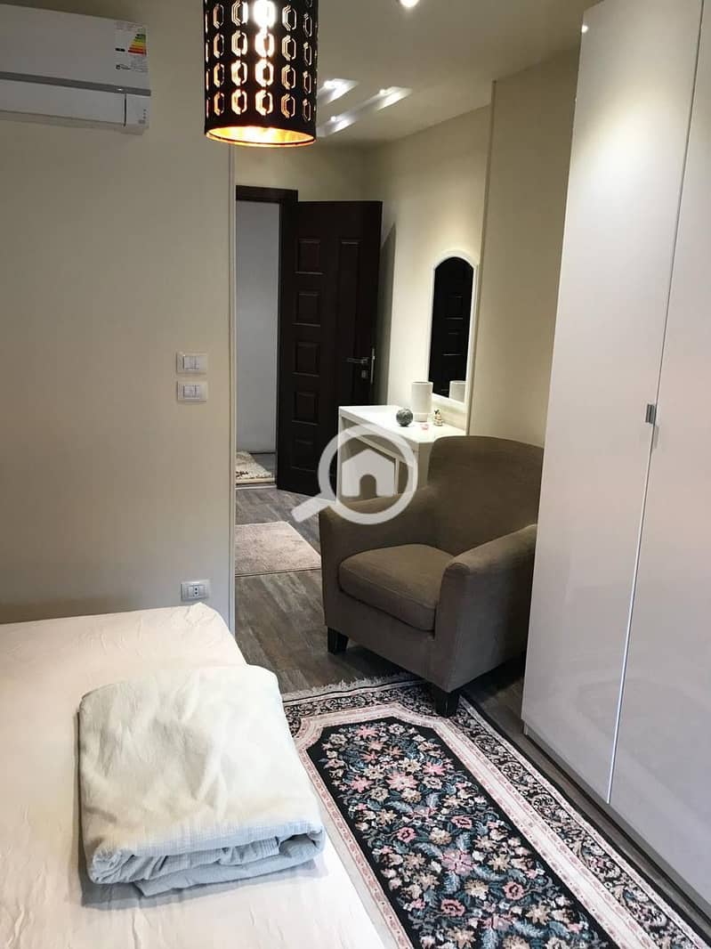 Apartment 175 sqm for sale in Madinaty in area B1, custom finishing, unique garden view. – pohled 4