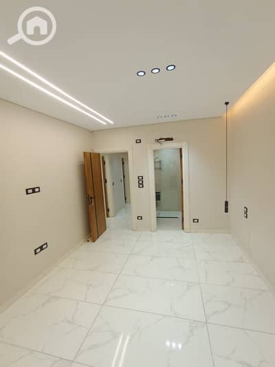 Office for Rent in New Cairo, Cairo - WhatsApp Image 2026-07-10 at 12.23. 43 AM (1). jpeg Office for Rent in New Cairo, Cairo - WhatsApp Image 2026-07-10 at 12.23. 43 AM (1). jpeg