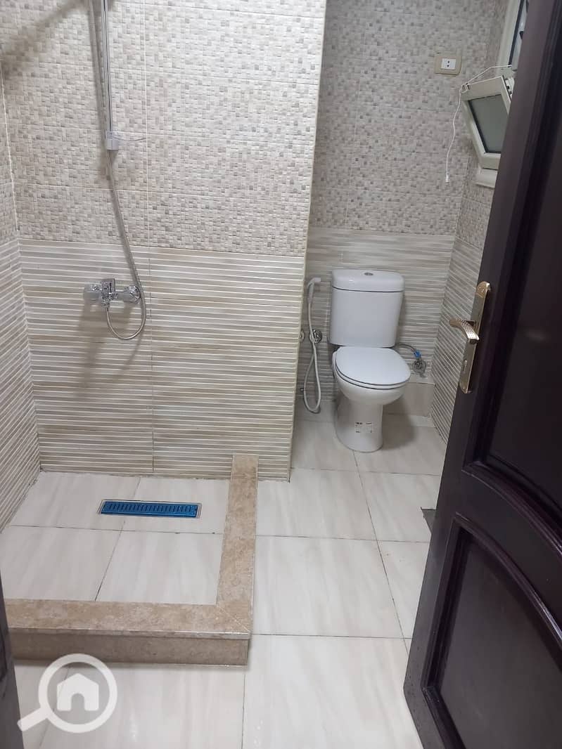 17 9045. jpg
