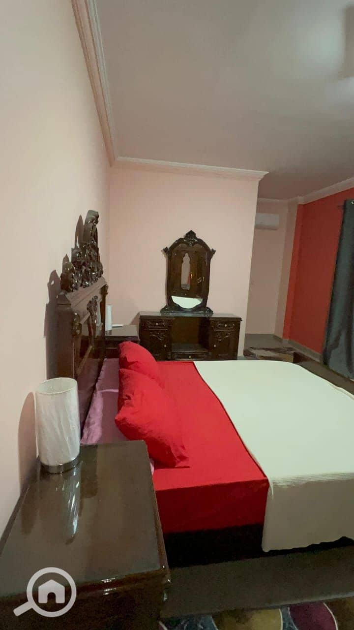 A 3-story villa (3 fully furnished and air-conditioned apartments) + a 50m roof with a bathroom + a garage + a 250m garden in the fourth district, Fifth Settlement. – další
