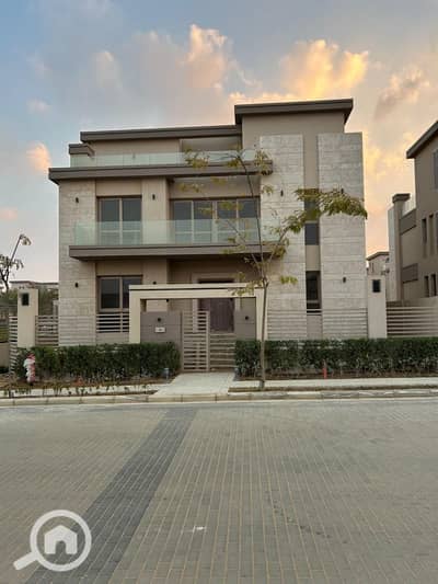 4 Bedroom Townhouse for Sale in New Cairo, Cairo - WhatsApp Image 2025-10-06 at 2.52. 39 PM. jpeg 4 Bedroom Townhouse for Sale in New Cairo, Cairo - WhatsApp Image 2025-10-06 at 2.52. 39 PM. jpeg