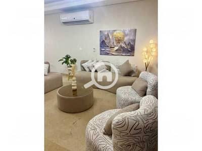 فلیٹ 3 غرف نوم للايجار في الشيخ زايد، الجيزة - UgnBK0t5kQW1poRUnR2HlFcaKzVnOLdES9DxSAba. jpg