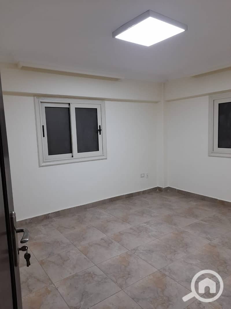 Office for rent in Maadi, 3 air-conditioned rooms - Aanzicht 4