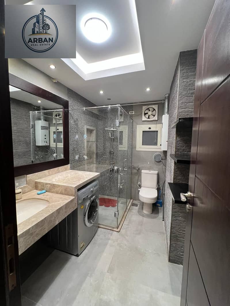 For rent, a furnished hotel apartment, first occupancy in Zahraa El Maadi, 10th Sector, next to Carrefour, in the midst of restaurants and international brands and the ring road. - Vista 2