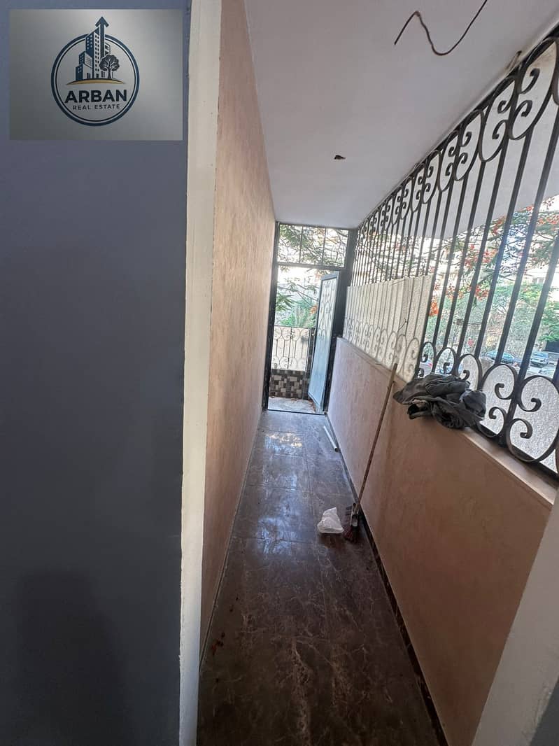 For offices, administrative and commercial headquarters, and major companies, a ground floor apartment with a private entrance and administrative license in Zahra Al-Maadi, Al-Miraj Al-Elaoui, behind Carrefour and international brands and banks. A distinguished and upscale location that is easily accessible. - Fler