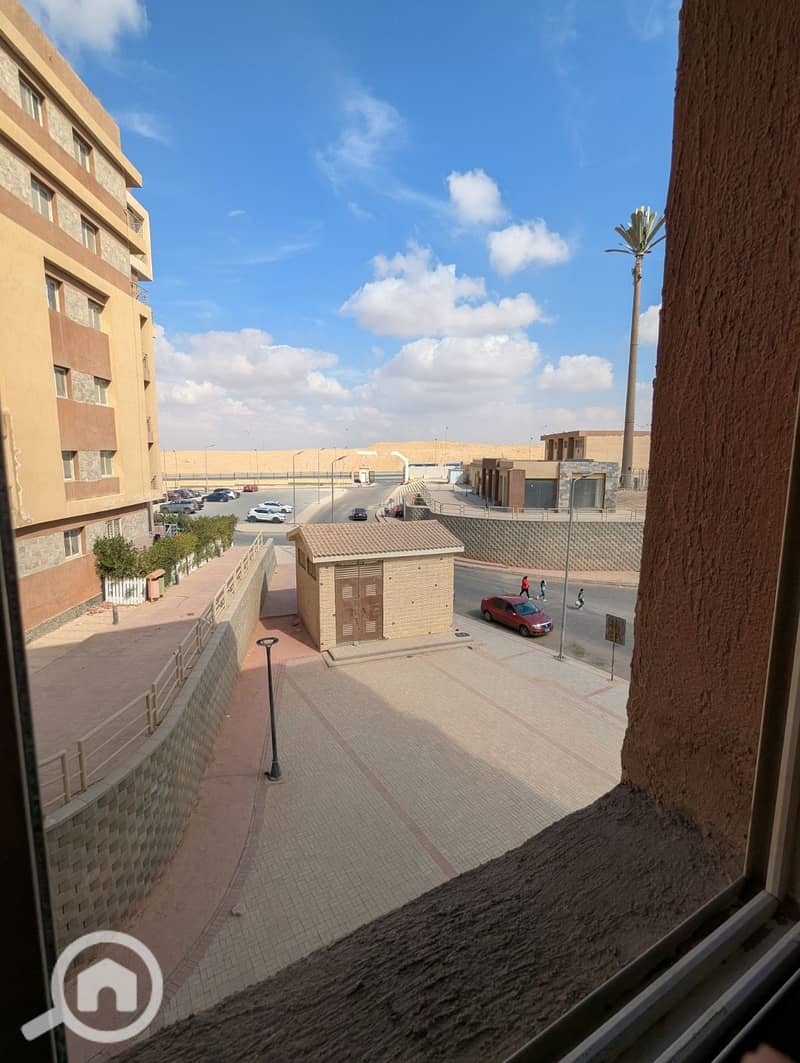 A distinctive apartment for sale in Dar Misr – Al-Qarnfal – First Settlement. A brand new apartment that has never been lived in before. - Ansicht 3