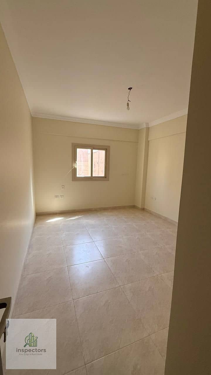 12 a4886a76-9df0-4756-a513-3f2e9d78bab4. jpg