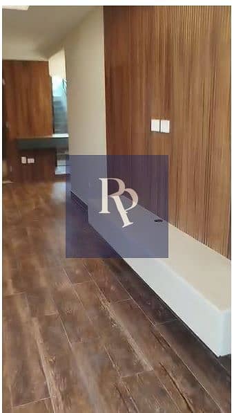 3 RENT3. JPG