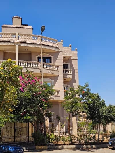 3 Bedroom Apartment for Rent in Obour City, Cairo - شقة فاخرة 225م بحديقة للإيجار – فيلات الحي السادس العبور 3 Bedroom Apartment for Rent in Obour City, Cairo - شقة فاخرة 225م بحديقة للإيجار – فيلات الحي السادس العبور