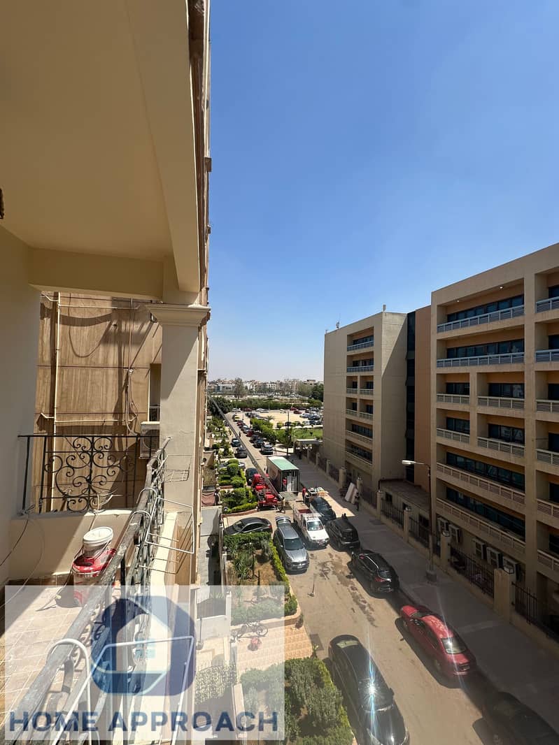 180 sqm Apartment for Rent in Masaken Sheraton | 3 Bedrooms | 3 Bathrooms | Parking | Parquet Flooring | Family Home - View 5