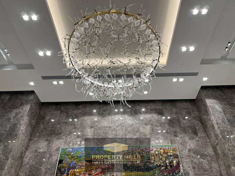 A fully finished apartment with furniture and air conditioning ready for inspection and immediate delivery in the most prestigious communities of Sheikh Zayed _AEON TOWERS_ and next to Mall of Arabia. - Widok 5