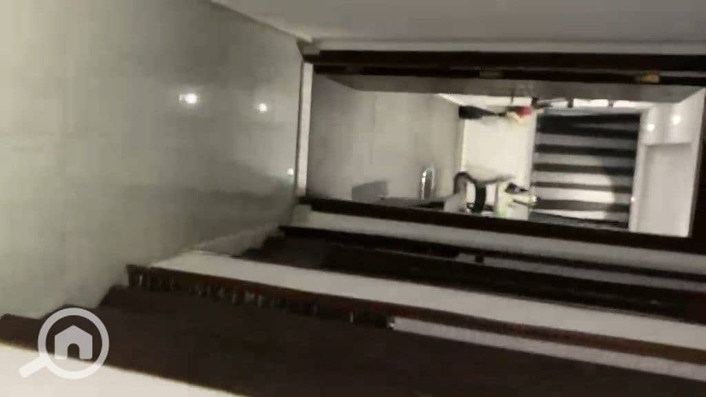 7 1. mp4_snapshot_00.44. 958. jpg