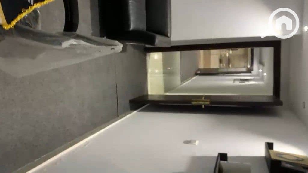 10 1. mp4_snapshot_01.28. 584. jpg