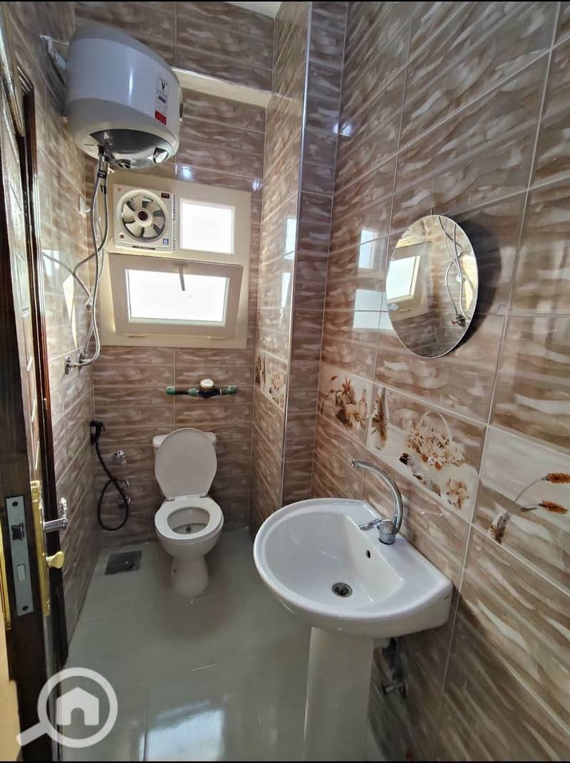 3 1000174653. jpg