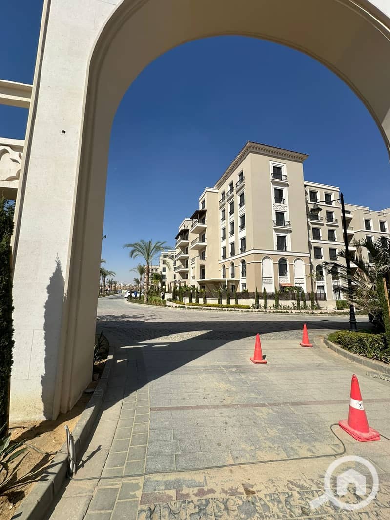 From owner | 123 sqm Ready Resale Apartment in Village West Sheikh Zayed - Vista 2