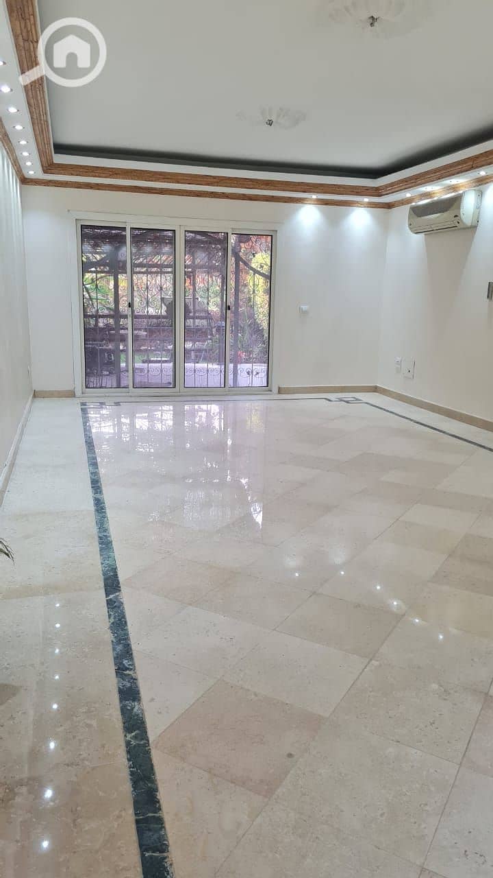 Ground Floor Apartment with Private Garden for Rent in Zayed 2000 Compound | Kitchen & ACs - Widok 2