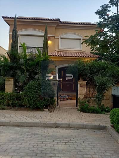 5 Bedroom Townhouse for Sale in Katameya, Cairo - b5b29a91-42b2-45ff-a57d-5eb0a5678897. jpg