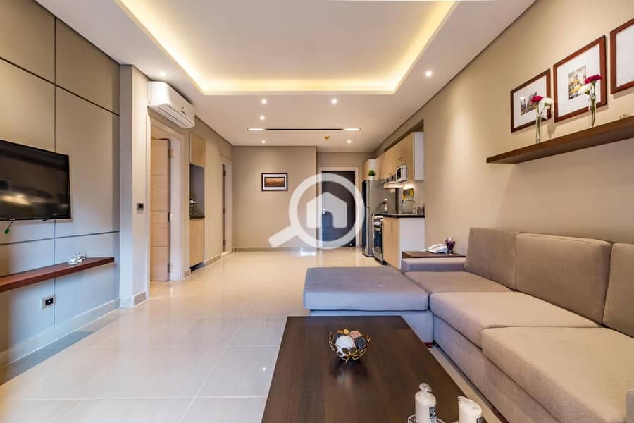 Don't miss this incredible opportunity! Own a 3-bedroom apartment for sale in La Mirada Mostakbal City, ready for delivery in just 6 months. Located n - Widok 2