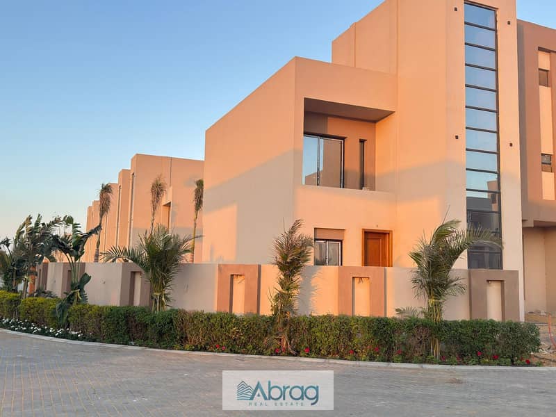 Townhouse for sale with an area of 290 meters in Sheikh Zayed, immediate sale - Ansicht 4
