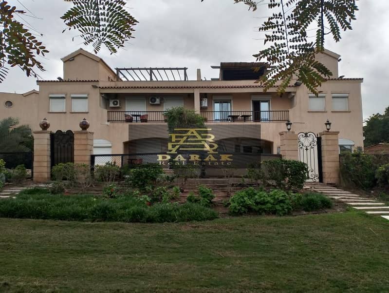 Two adjacent twin houses for sale, ready for commercial use. - Aanzicht 6