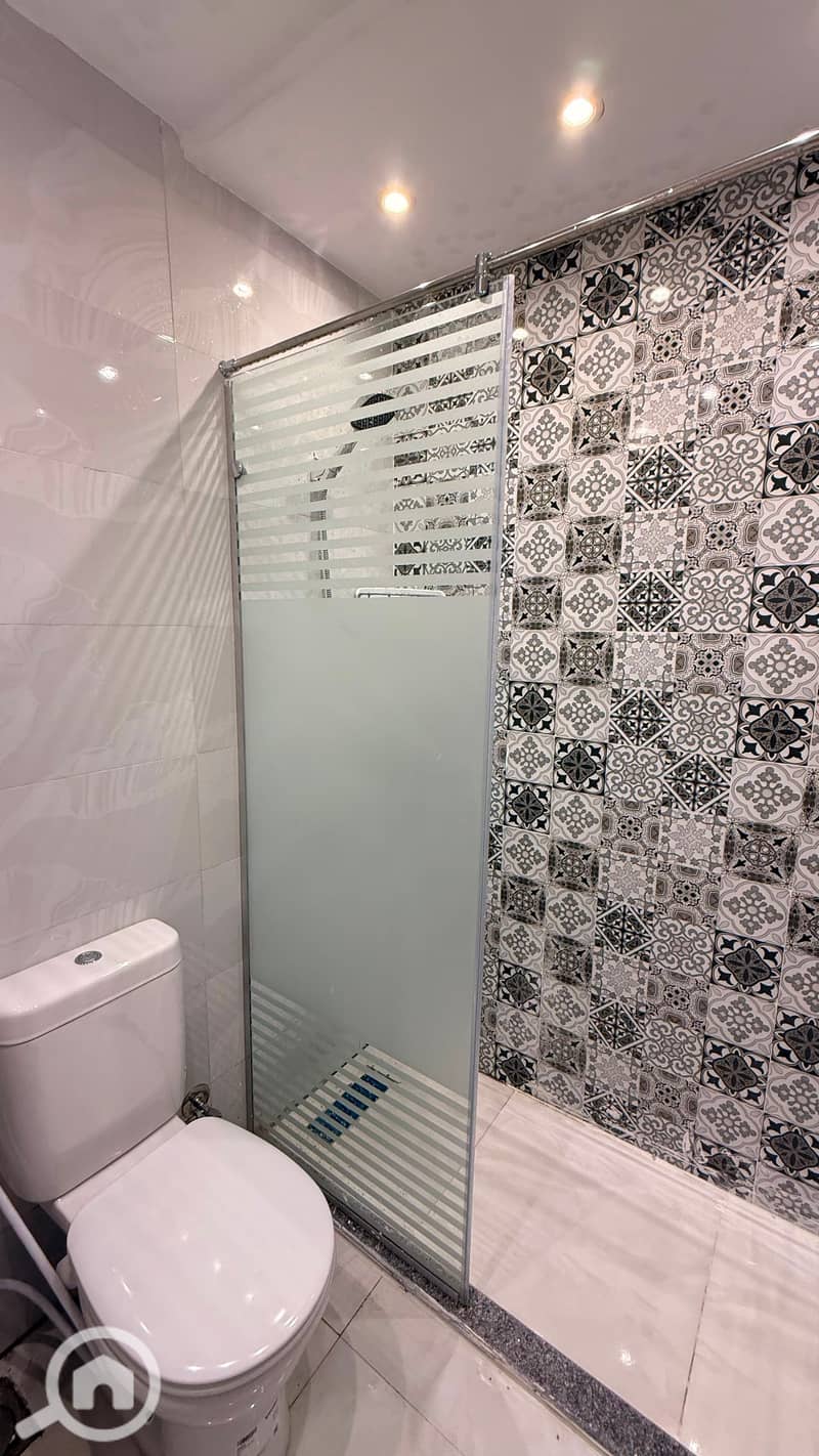 11 1000394235. jpg