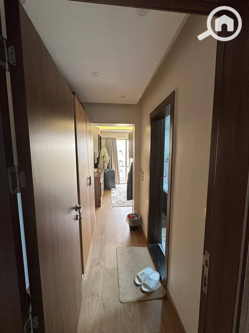 10 50cbaaed-51e2-4108-8963-db896bd807fb. jpg