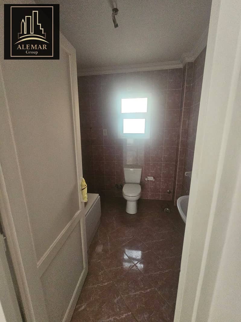10 1000185927. jpg