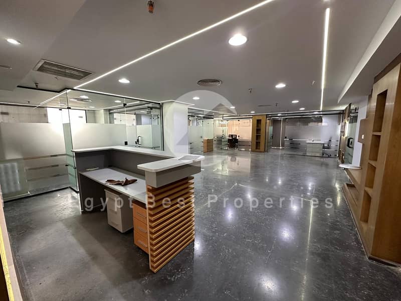 HOT DEAL Office 1000m Furnished with ACs for Rent in 1st Settlement Mostafa Kamel Axis - Aanzicht 4