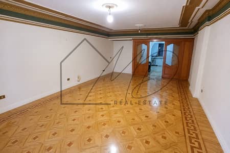 3 Bedroom Flat for Rent in Roushdy, Alexandria - WhatsApp Image 2026-07-12 at 5.10. 29 PM. jpeg 3 Bedroom Flat for Rent in Roushdy, Alexandria - WhatsApp Image 2026-07-12 at 5.10. 29 PM. jpeg
