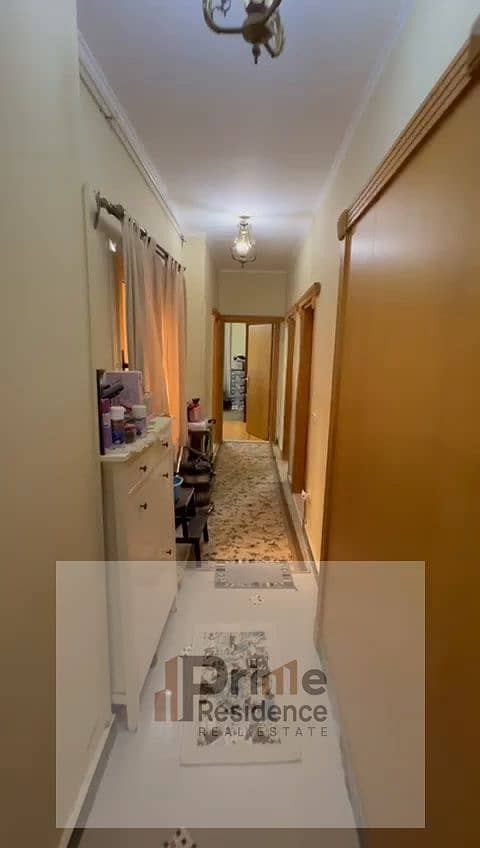 room_8. jpg room_8. jpg