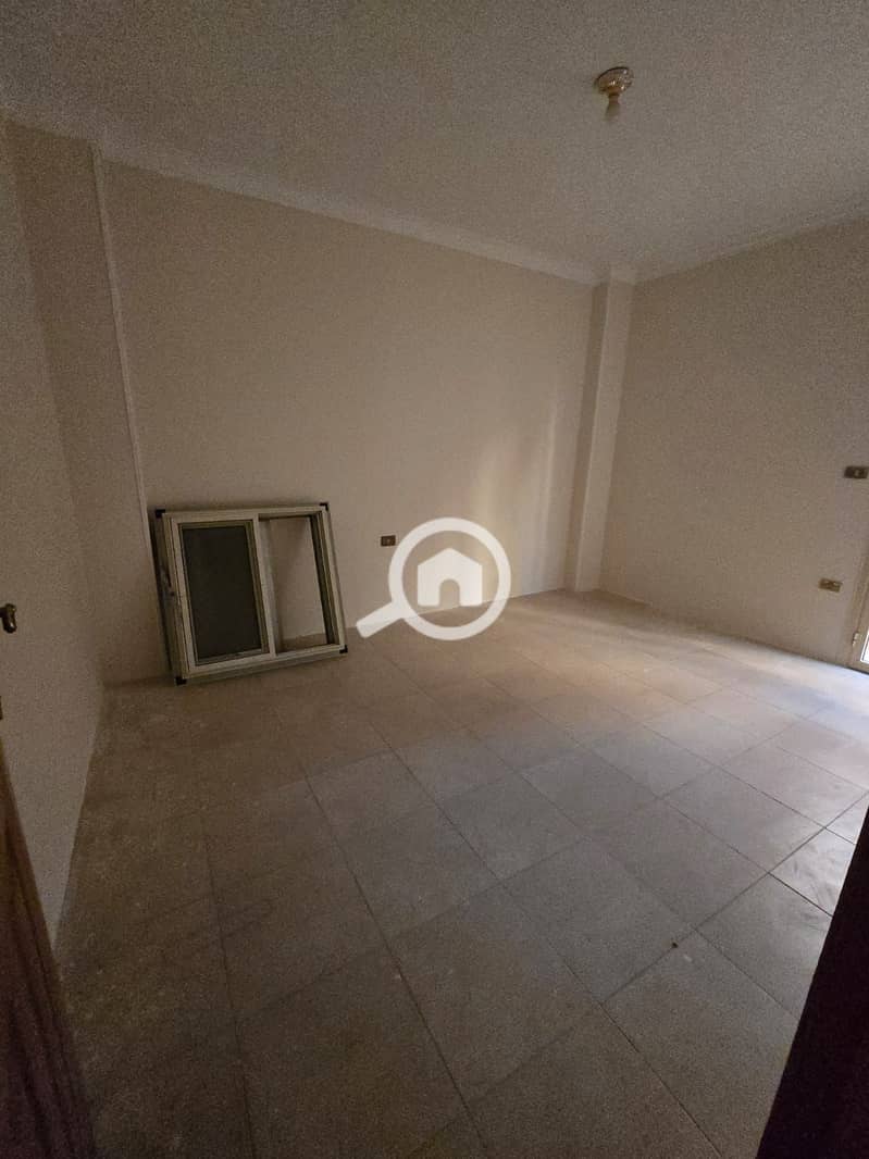 3 1000657903. jpg