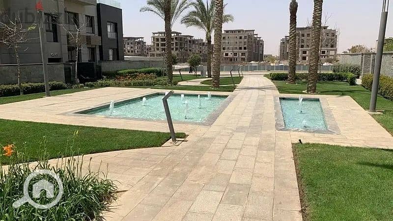 Apartment for rent, half-furnished, in Tajane 1 Compound, Zahra Al-Maadi, with frontal view and a northern view of the lake. Rent includes garage + bedroom + 3 beds + full kitchen + 2 air conditioners. - Widok 2